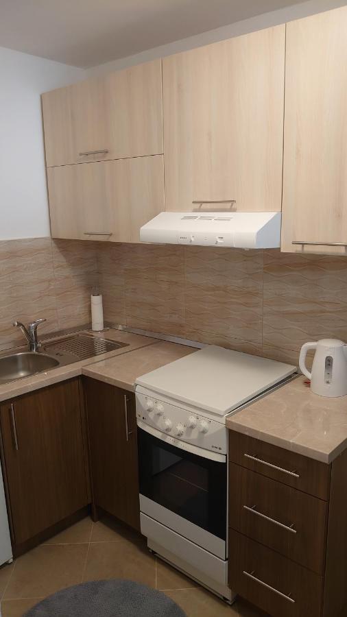 Apartments Tulipan - With Free Private Parking Garage Mostar Exterior photo